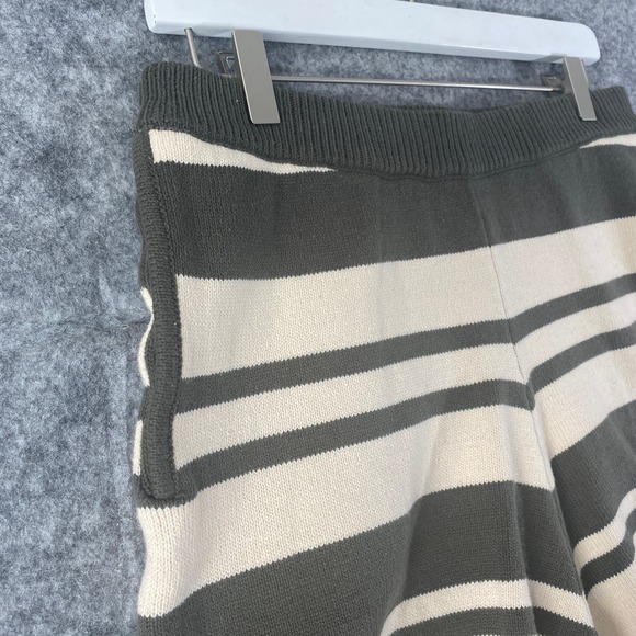 Anthropologie Shorts Small Green Striped Knit Lounge High Rise Saturday Sunday - Picture 5 of 12